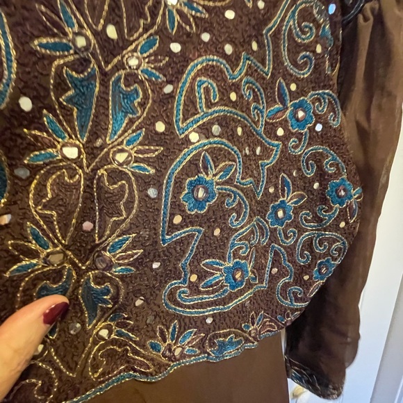 Indian dress - Picture 3 of 4